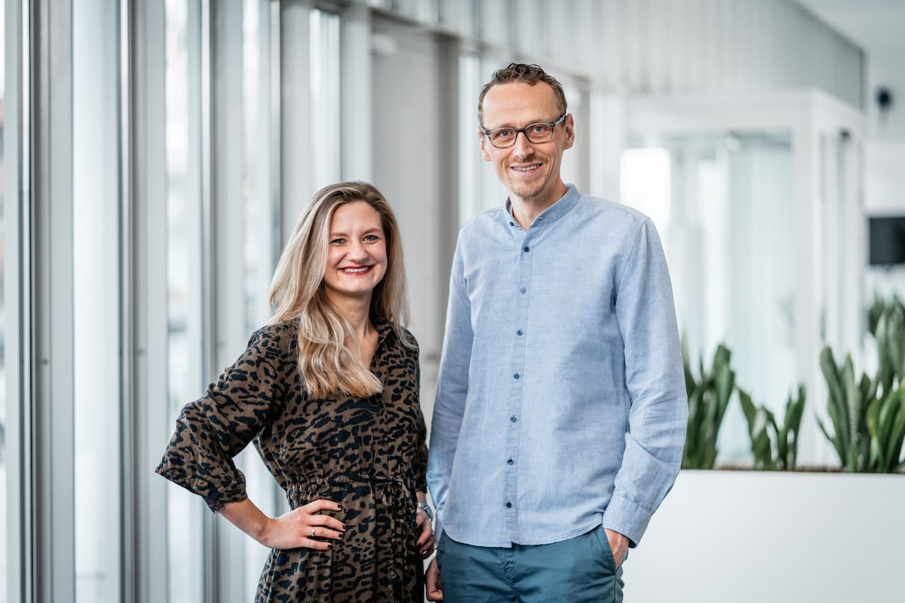 Carina Tüllmann, CCO_Andreas Nettsträter, CEO, Open Logistics Foundation half length portrait of Carina and Andreas