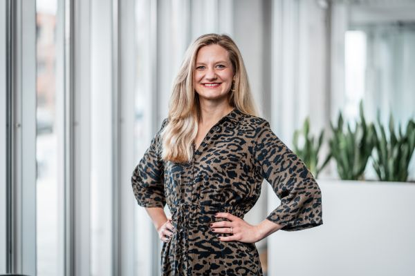 half length portrait of Carina Tüllmann