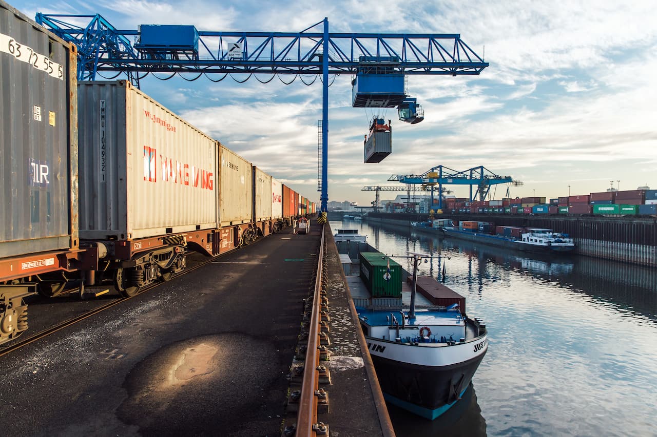 Container in a harbour