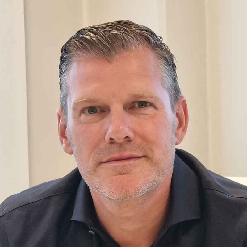 Portrait Barry van Leuven